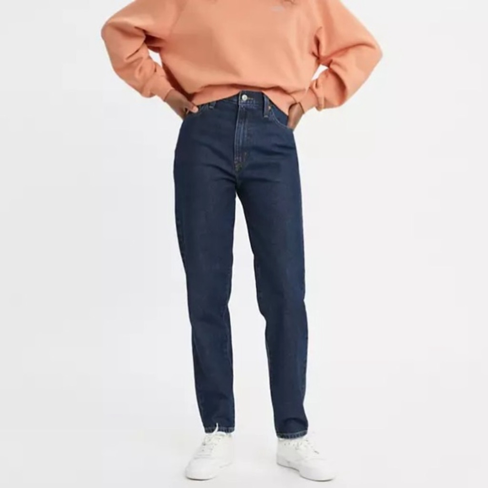 NWT Levi’s High Waisted Mom Jeans Dark Wash